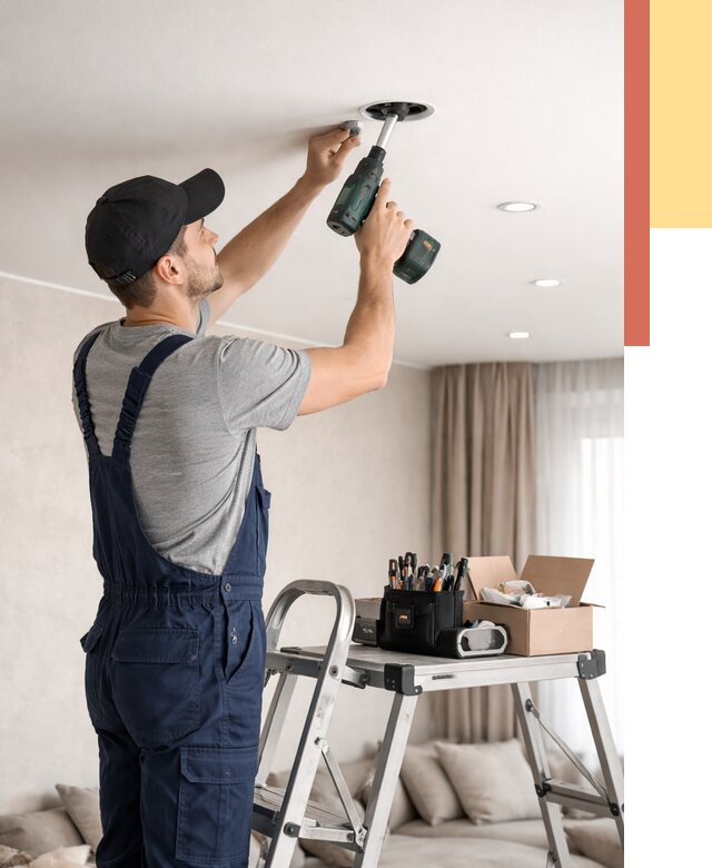 Установка и монтаж точечных светильников в натяжной потолок в Рузаевке от 1866 руб. | ОТДЕЛОЧНИК-Рзв